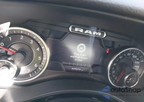 2022 Ram 1500 Big Horn 4X4 5'7 Box из США, поврежденный, VIN 1C6RRFFG3NN310746